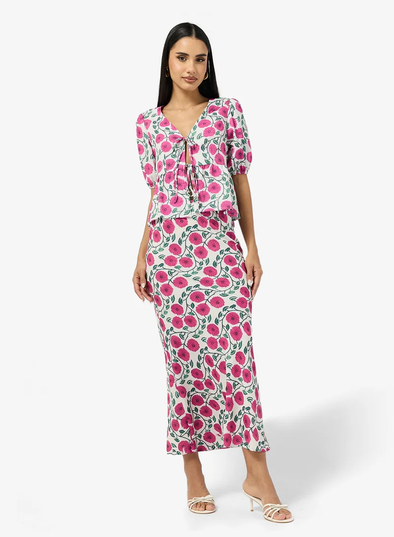 جينجر Floral Print Tie Up Top & A Line Skirt Coord Set